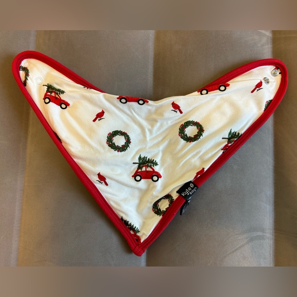Kyte BABY Wreath Bib - Red & White